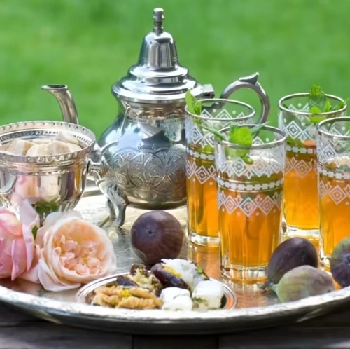 From Breakfast to Late Night: How Green Tea Fills the Time Gaps in an African's Day From Breakfast to Late Night: How Green Tea Fills the Time Gaps in an African's Day